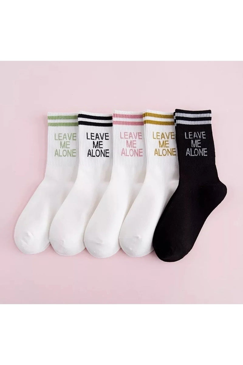 5'li Paket Leave Me Alone Yazılı Kolej Çorabı Seti - Renkli Şeritli Unisex Pamuklu Tenis Çorabı